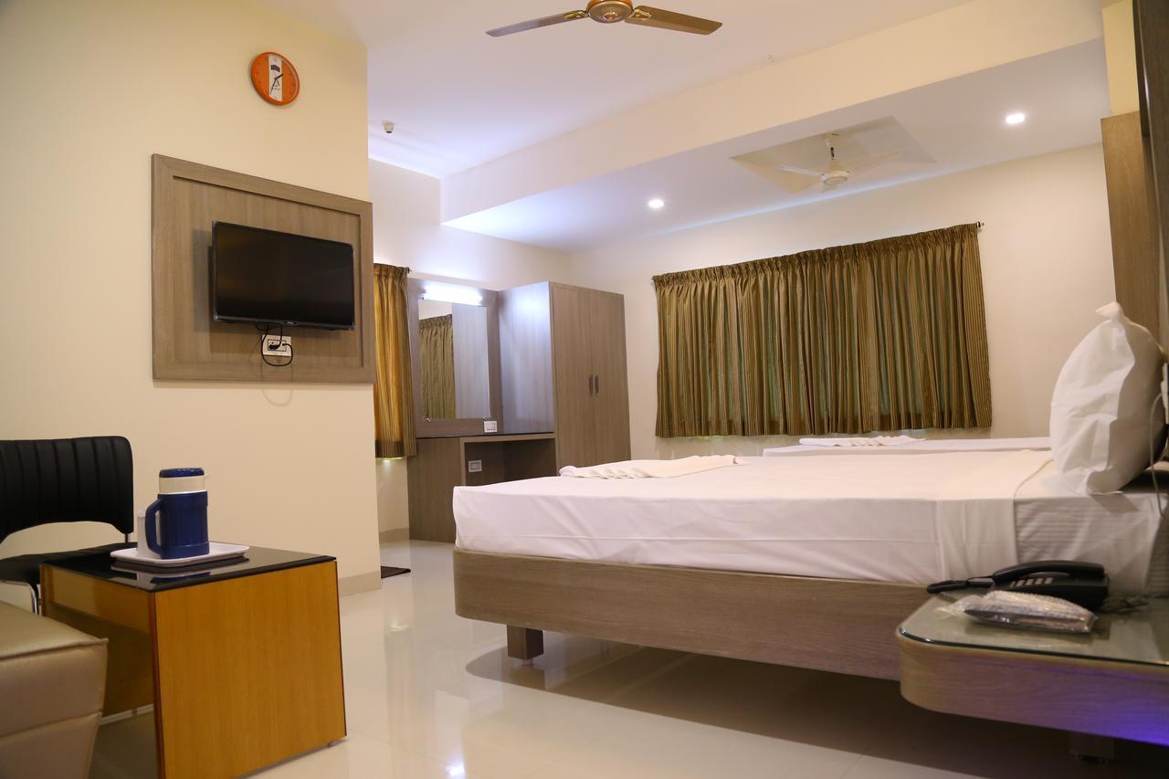 Hotel Gokulgrande Erode Exterior photo