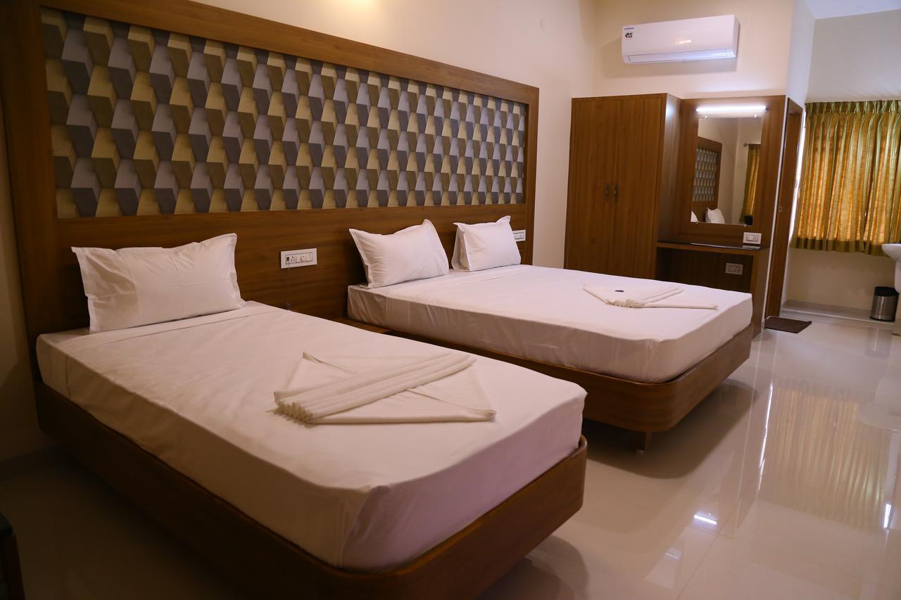 Hotel Gokulgrande Erode Exterior photo