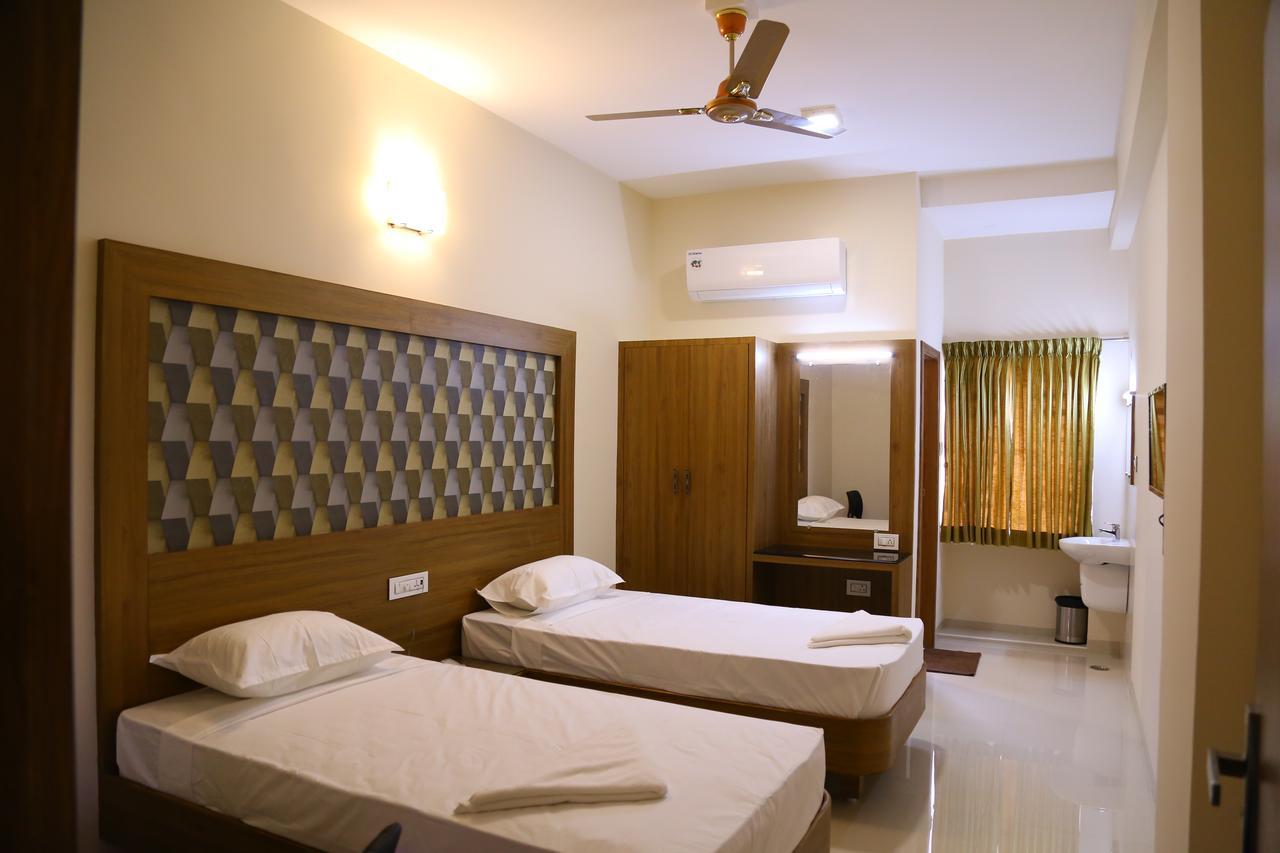 Hotel Gokulgrande Erode Exterior photo