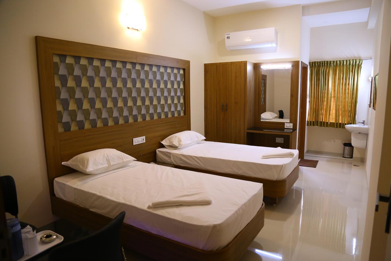 Hotel Gokulgrande Erode Exterior photo